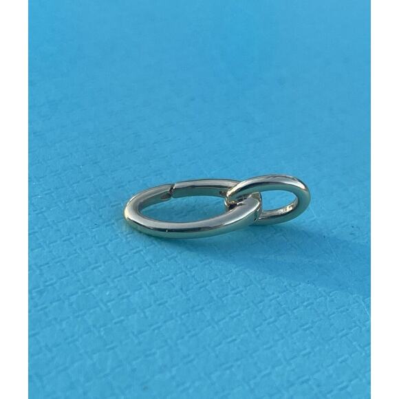 Tiffany & Co. Single 18K Yellow Gold Clasping Link Extension 4 Pendant Bracelet - Picture 7 of 9